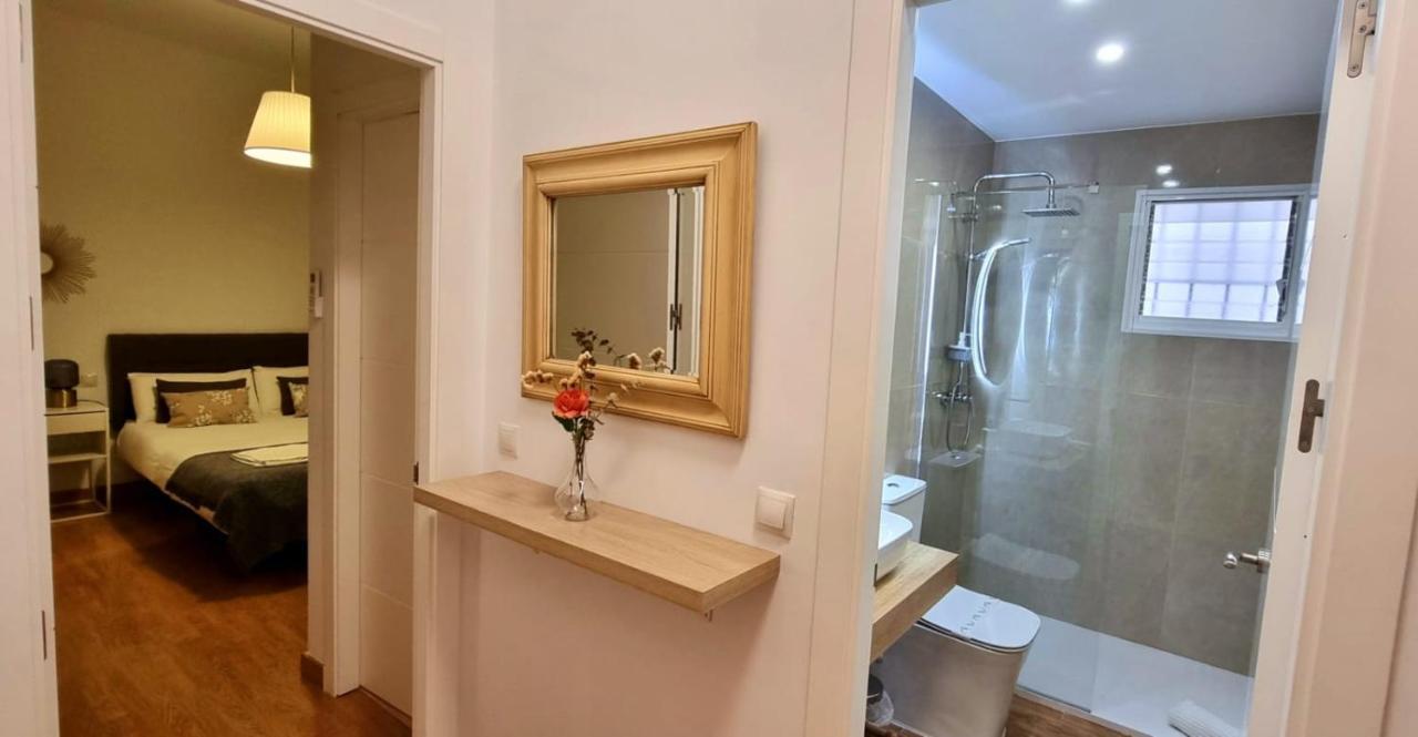 Gleaming & Well Located Apartment In Malaga Center Ngoại thất bức ảnh