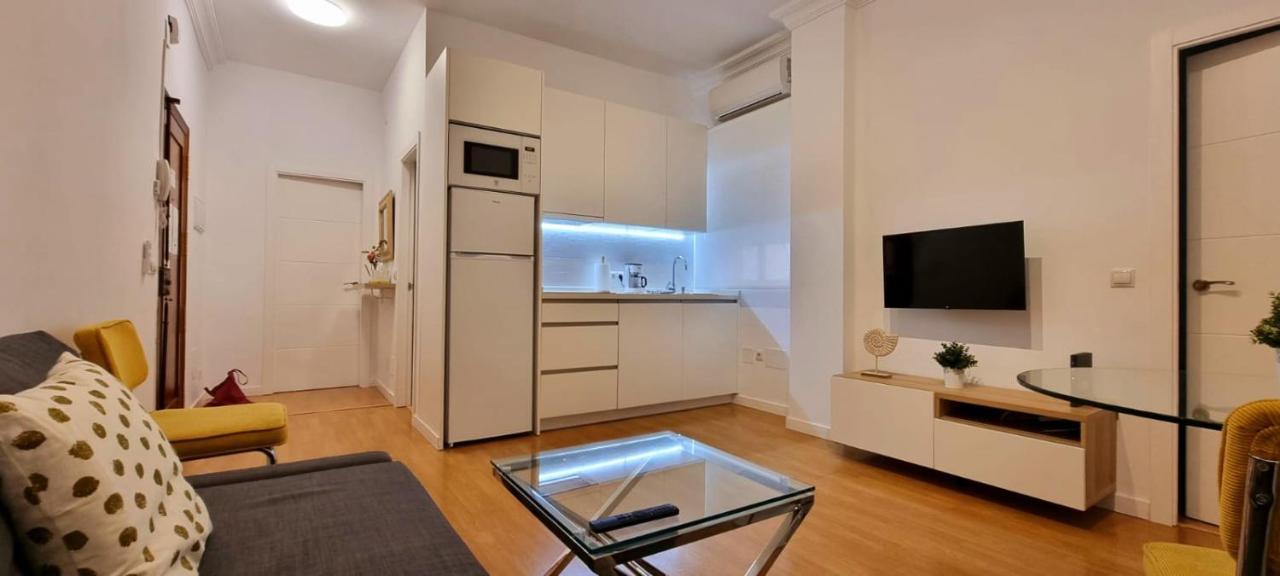 Gleaming & Well Located Apartment In Malaga Center Ngoại thất bức ảnh